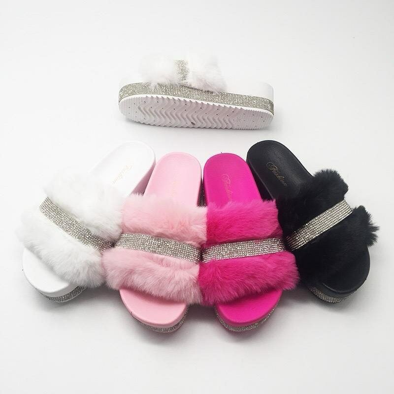 Pantoufles en fourrure élégantes