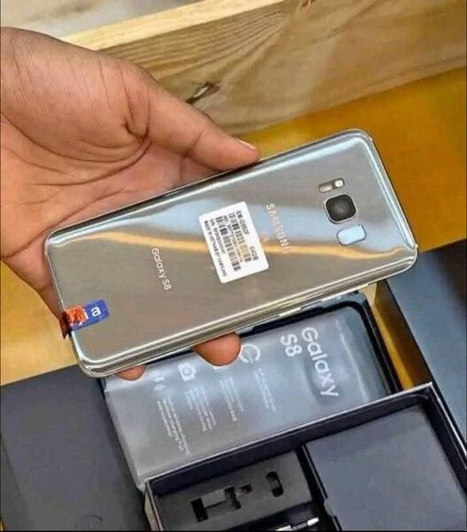 Samsung Galaxy S8 Smartphone