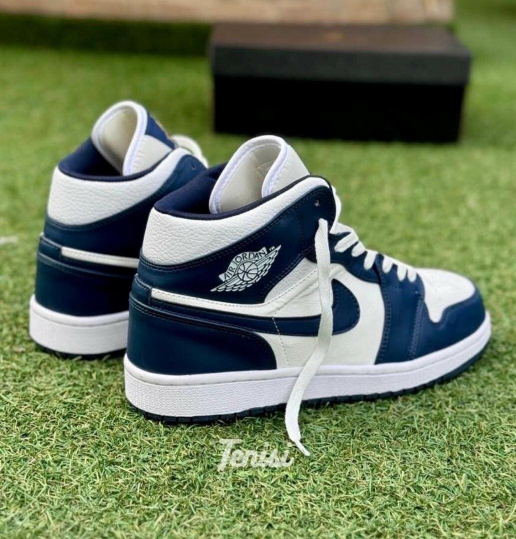 Chaussures de sport homme Adidas et Nike