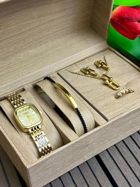 Ensemble Montre et Bijoux Luxe