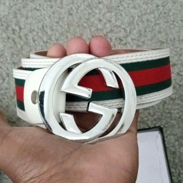 Ceinture élégante en cuir