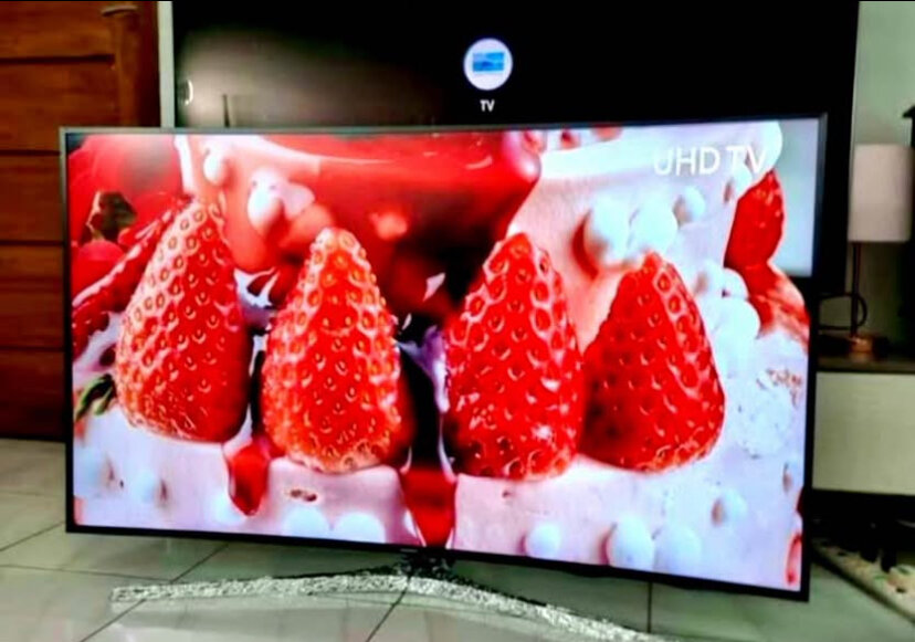 Télévision UHD intelligente