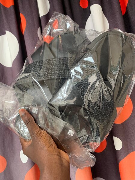 Sandales noires confortables