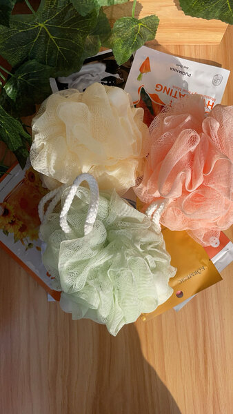 Ensemble de Fleurs de Douche Colorées