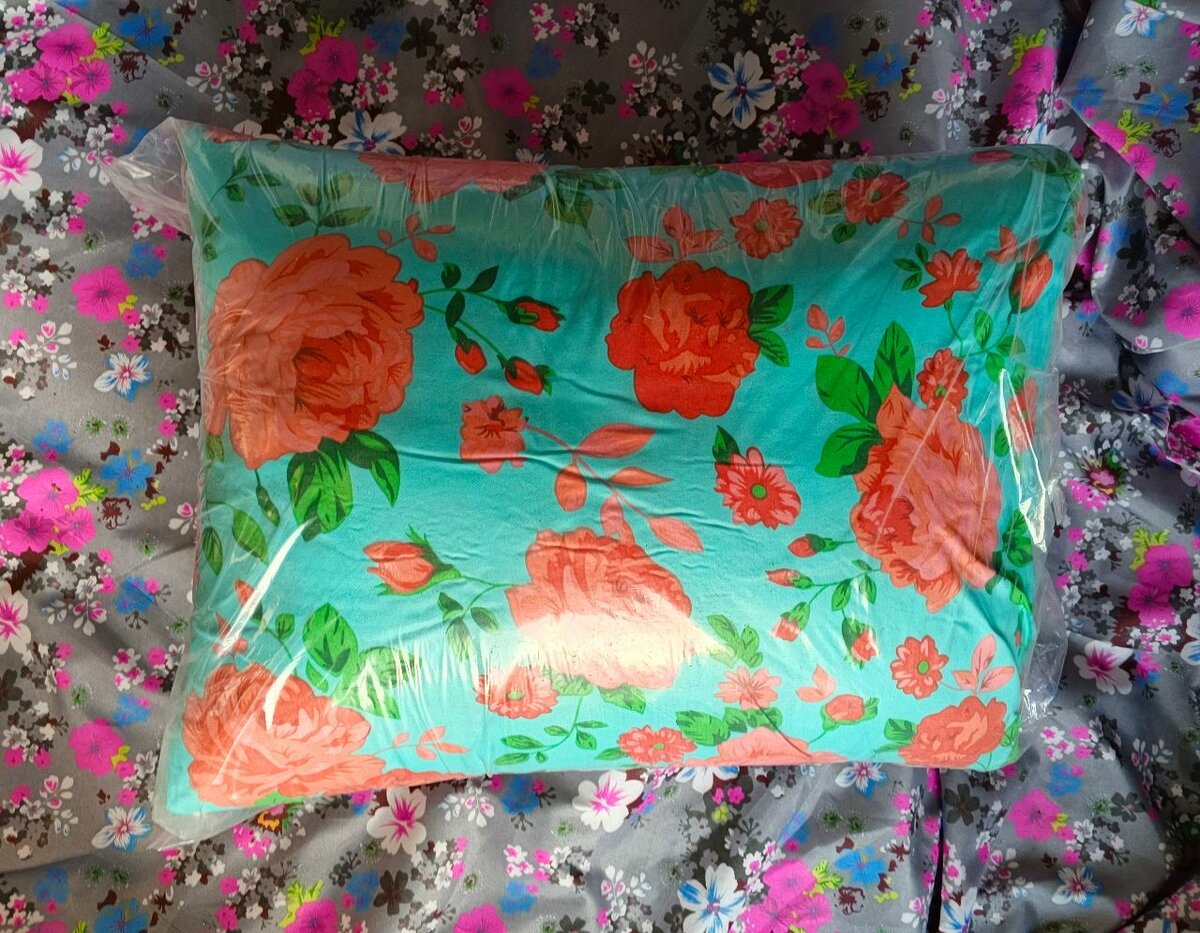 Oreiller à fleurs coloré