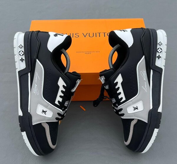 Baskets Louis Vuitton Homme