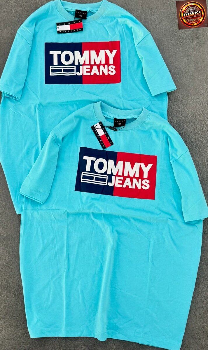 T-shirts bleus tendance