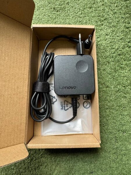 Adaptateur Secteur pour Ordinateur Portable