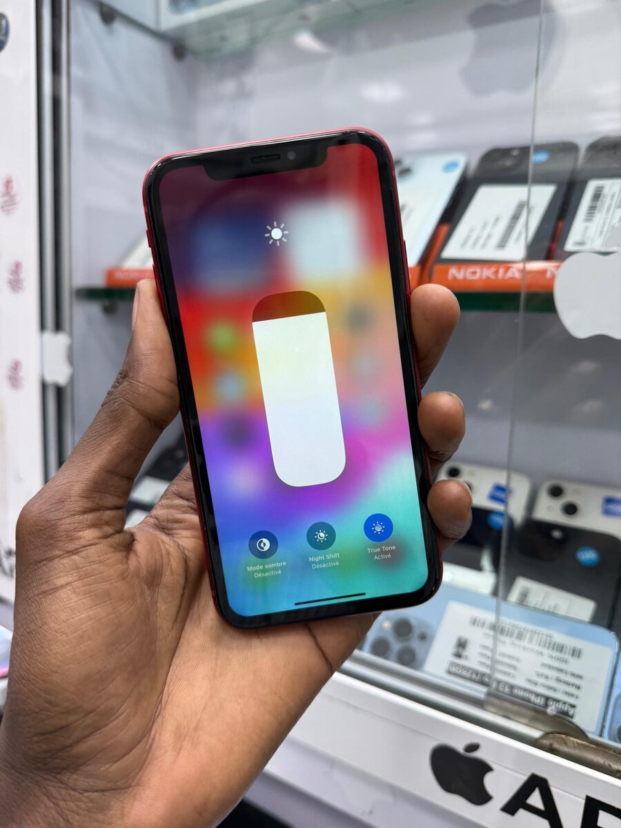 iPhone XR  rouge
