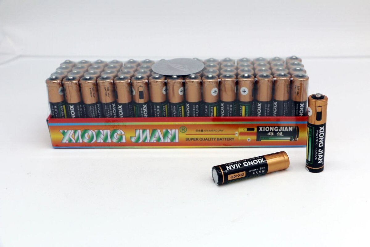 Piles Alcalines Xiong Jia 50ps