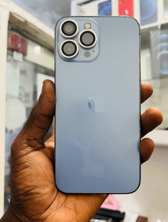 iPhone 13 Pro Max Bleu