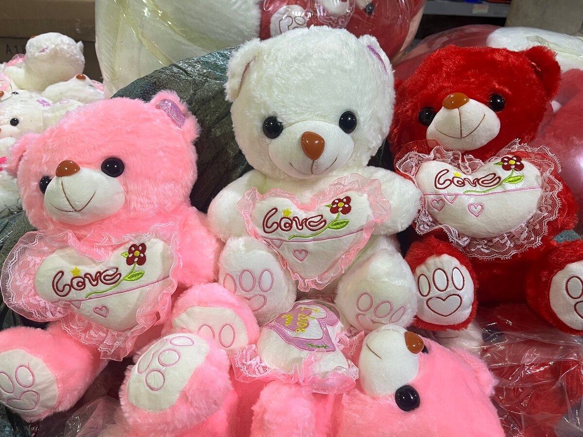 Oursons en peluche câlins