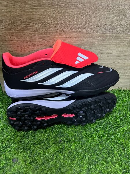 Chaussures de football Predator