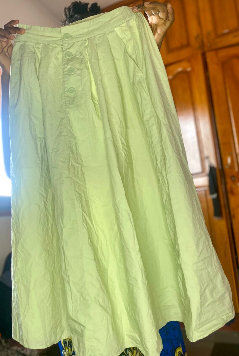 Jupe mi-longue élégante