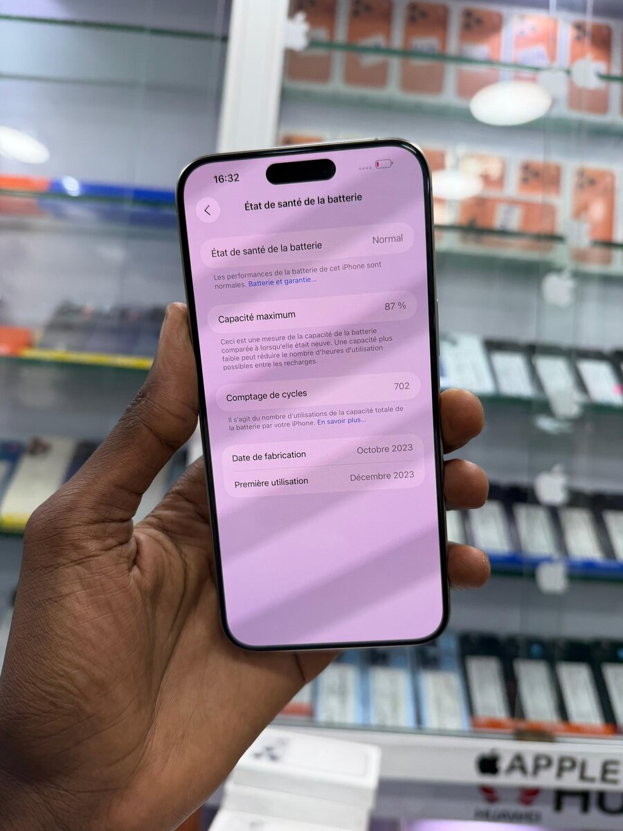 Disponible 15 Pro Max 256go CE