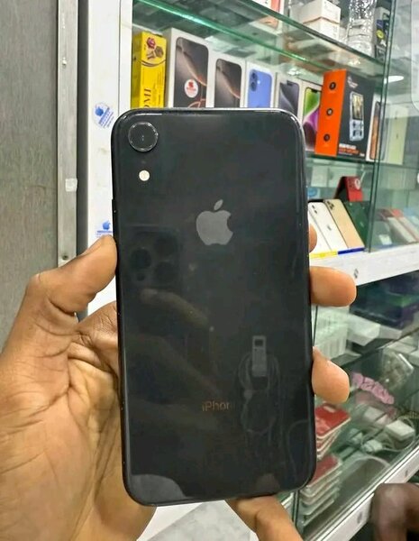 iPhone XR 64 Go Noir
