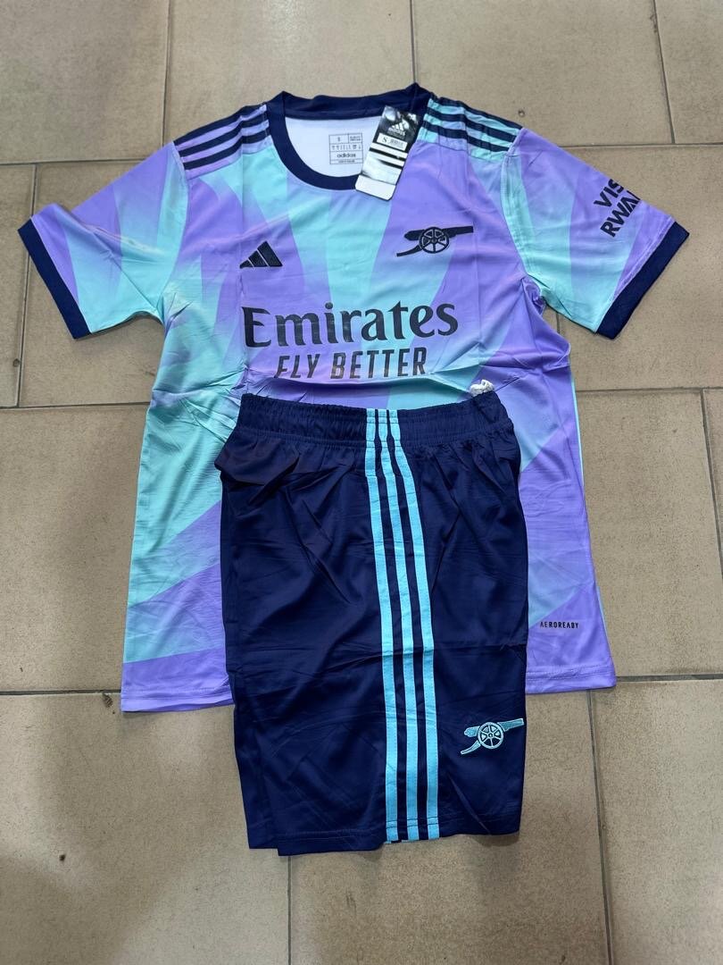 Tenue de football pour homme