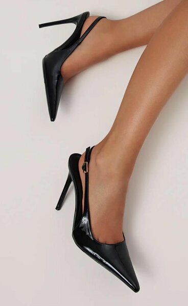 Escarpins noirs à talons aiguilles