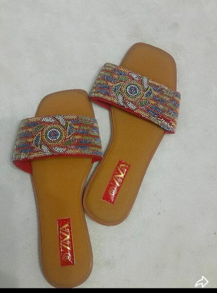 Sandales perlées d'été