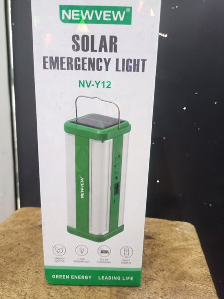 Lampe d'urgence solaire portable