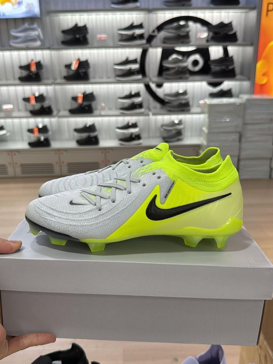 Chaussures de Football Nike Pro