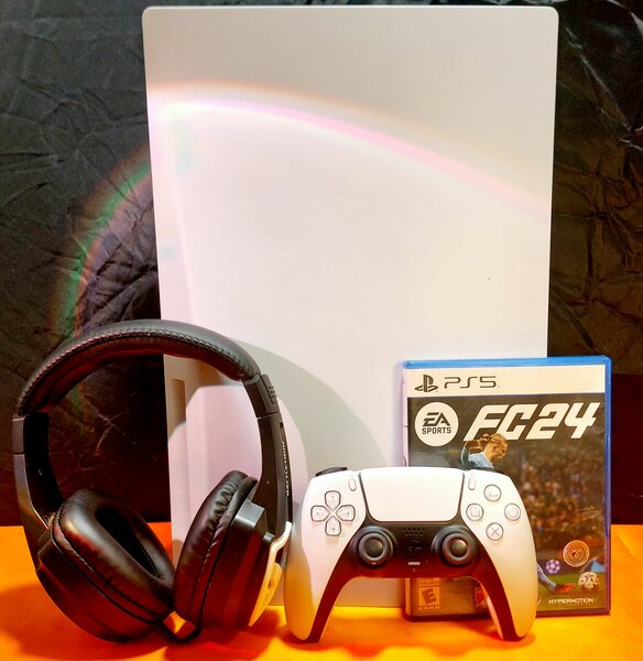 PS5 avec Jeu FC24