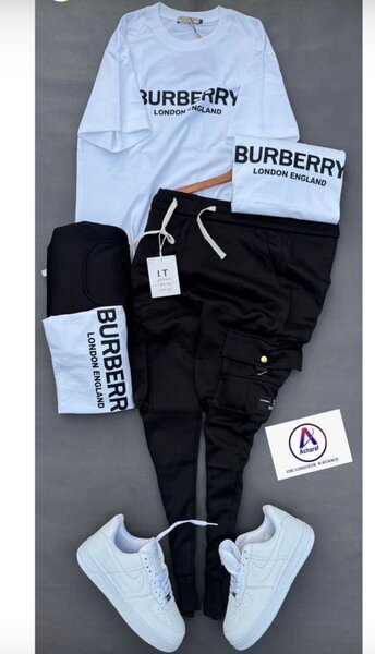 T-shirt Burberry London