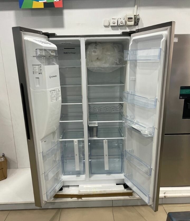 Réfrigérateur Side-by-Side Inox