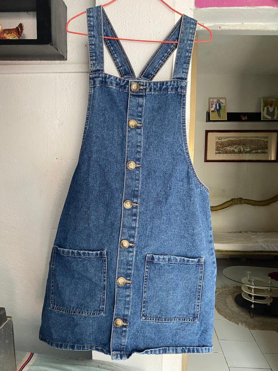 Robe salopette en jean tendance