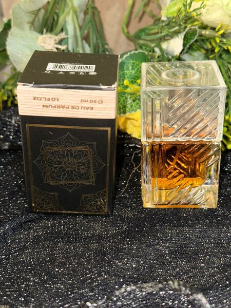Parfum Badeea Al Oud