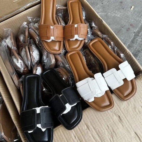 Sandales plates élégantes femme