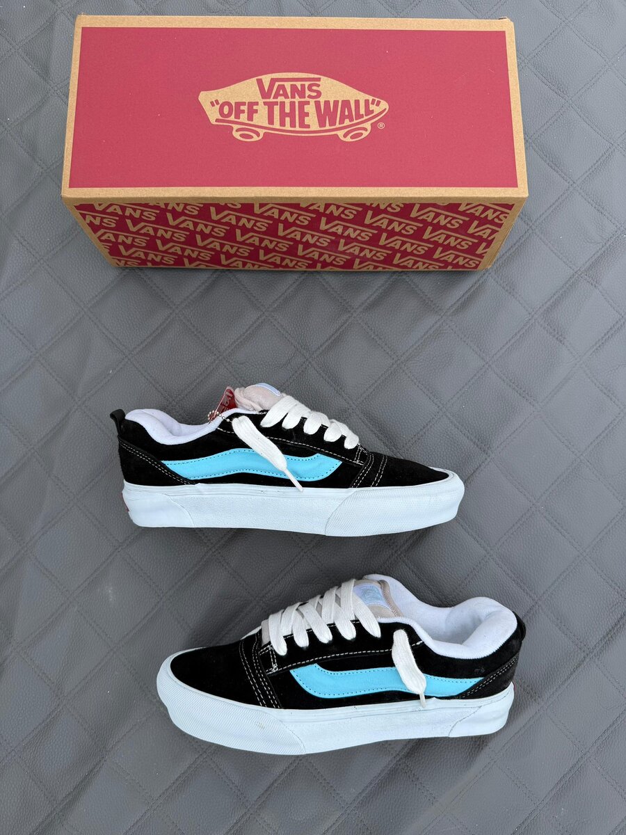 Vans Old Skool Noir et Bleu