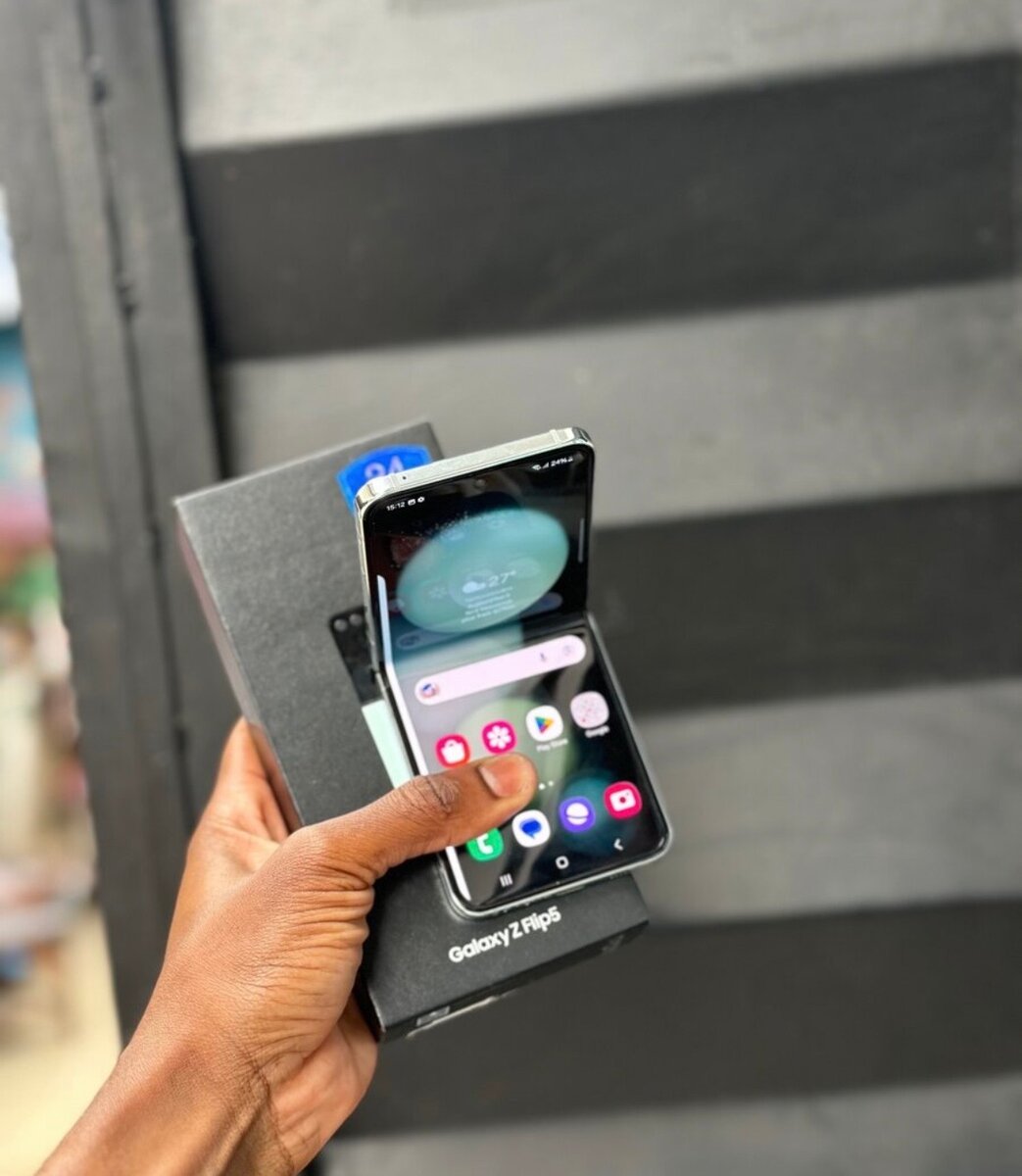 Samsung Galaxy Z Flip6