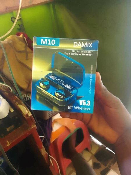 Écouteurs Bluetooth Sans Fil M10