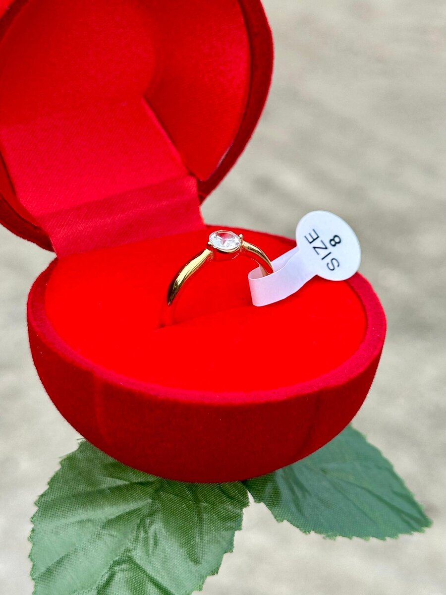 Bague en or avec diamant