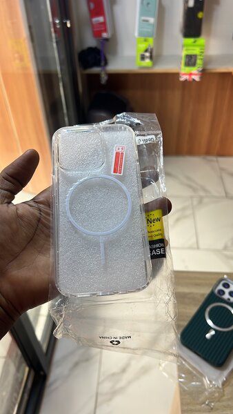 Coque anti-choc MagSafe