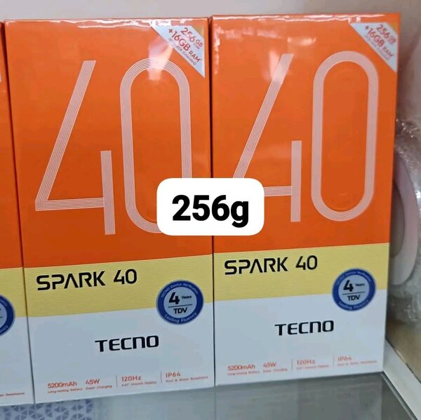 Tecno Spark 40 256GB 16GB RAM