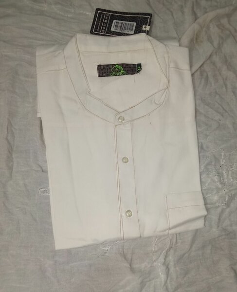 Chemise blanche col Mao élégante