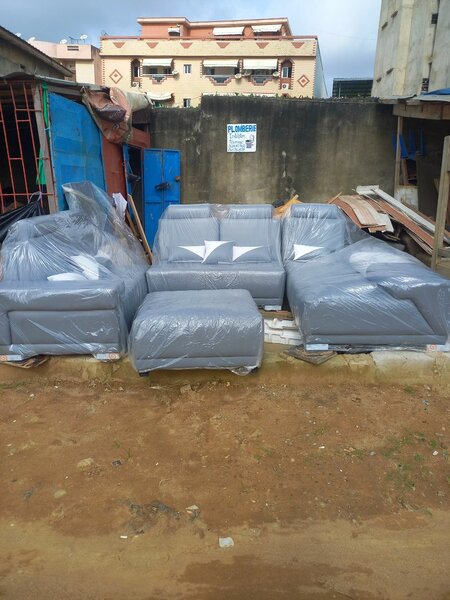 Canapé d'angle moderne gris