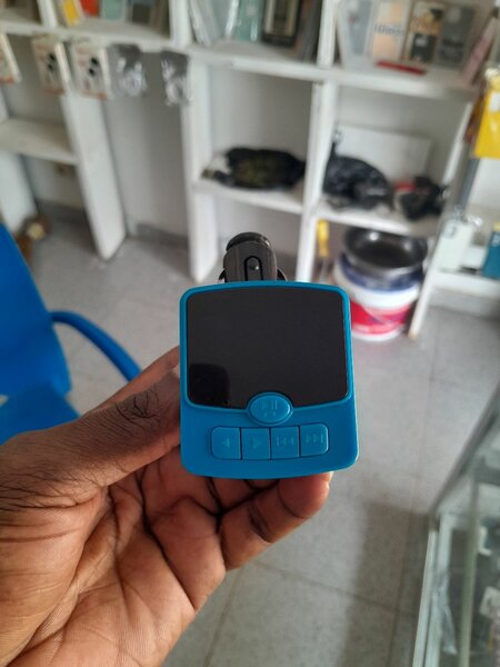 Transmetteur FM Bluetooth Voiture