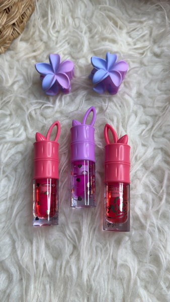 Gloss à lèvres mignon