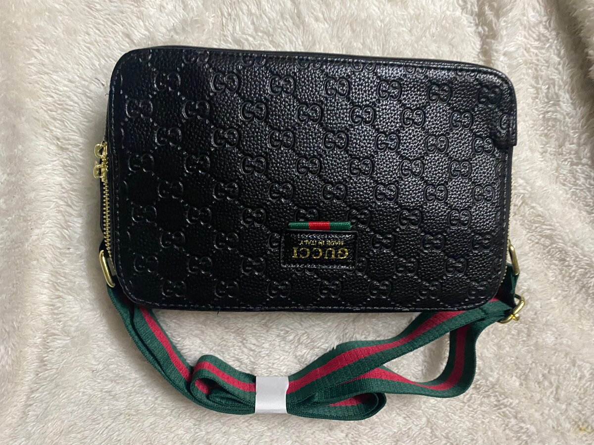 Sac en bandoulière noir élégant