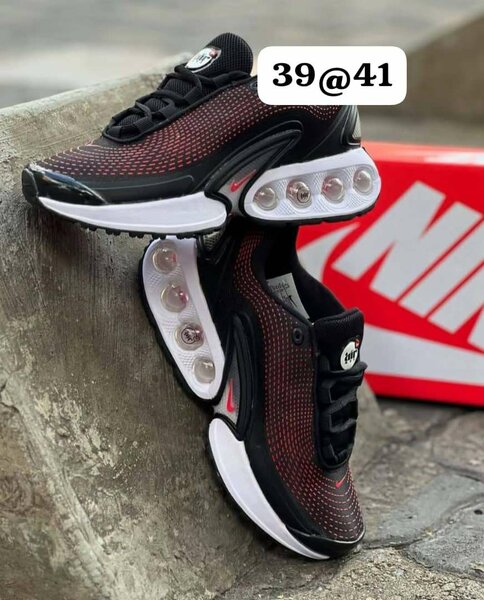 Baskets sport Nike air moderne