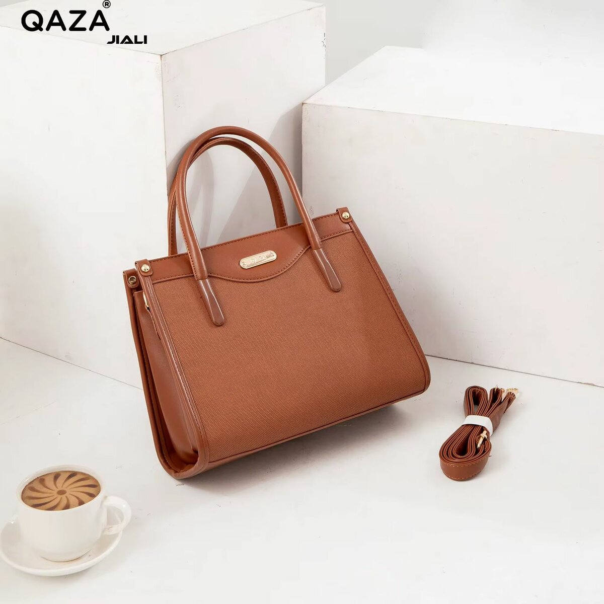 Sac à main élégant QAZA