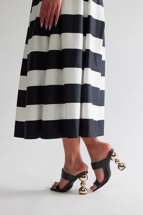 Mules design talon doré