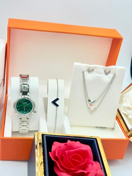 Set Cadeau Montre et Bijoux