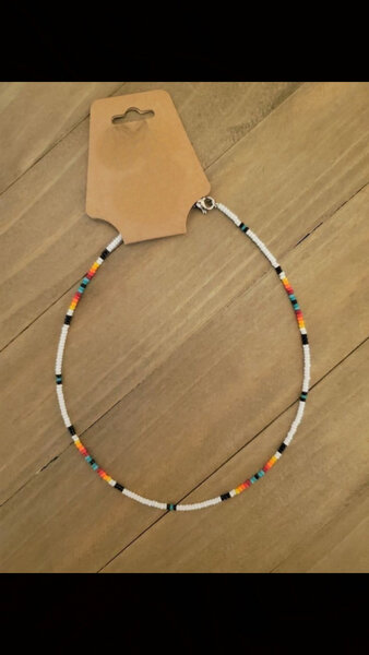 Collier en Perles Multicolores