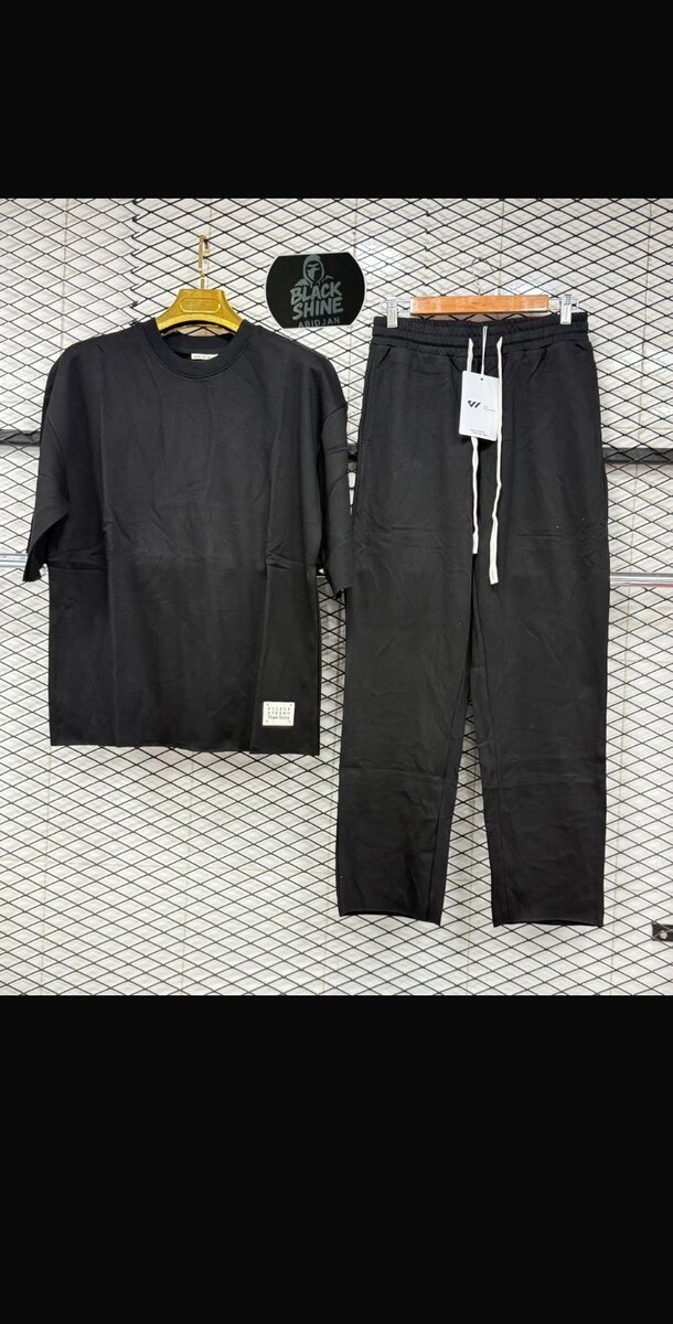 Ensemble de survêtement moderne