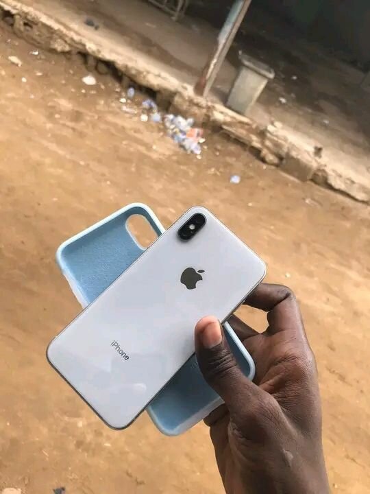 iPhone X