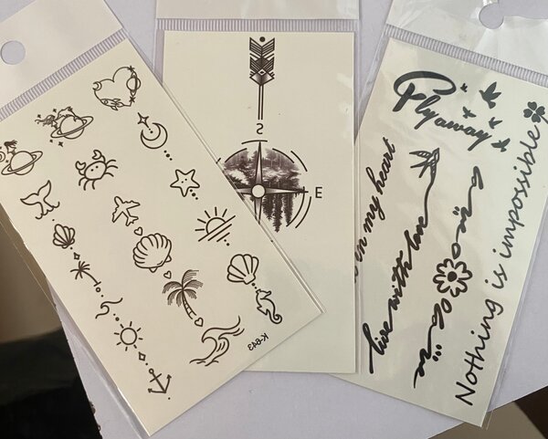 Tattoos éphémères variés